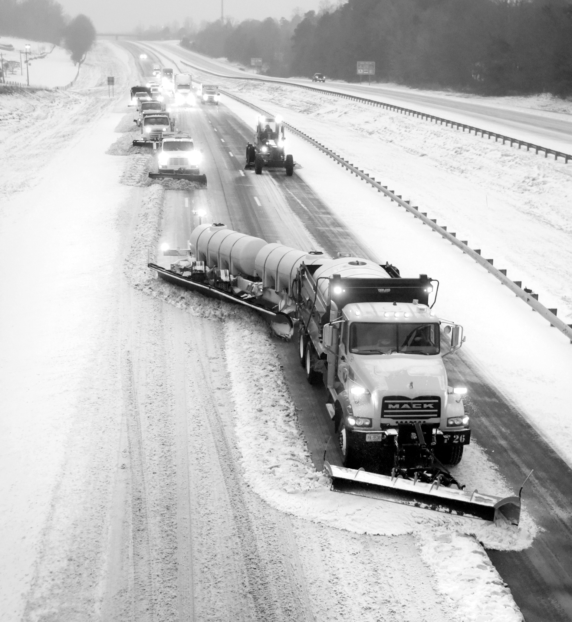 强降雪席卷美国东部多州