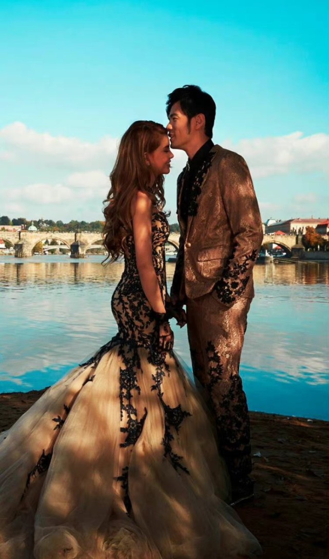 台媒曝光昆凌已怀三胎,两人已结婚7年,周董又要做爸爸了|昆凌|周杰伦