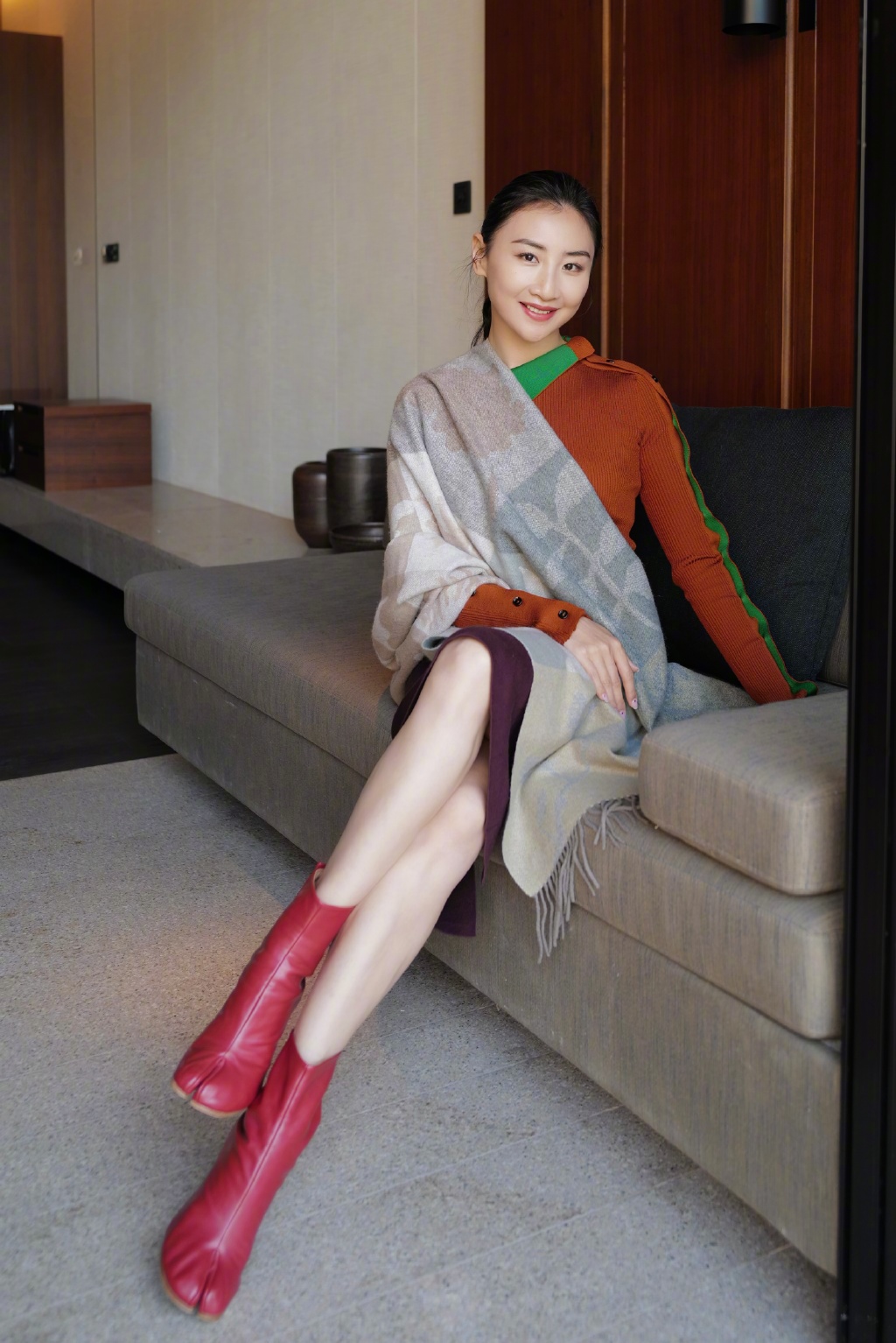 奥运冠军何雯娜晒美照,生娃后"逆生长"33岁更明艳动人|何雯娜|明艳