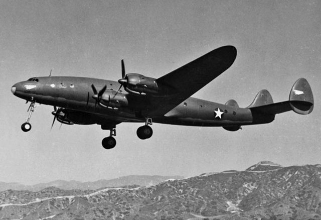 二战最漂亮的军用运输机之一洛克希德c69星座