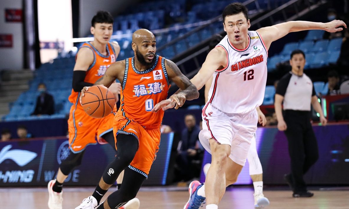 苏伟胯下羞辱cba外援,拒绝道歉 蛮横叫嚣太丢人|cba|苏伟|任骏飞_新浪