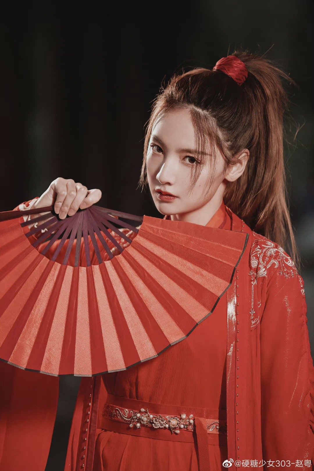 红衣古风造型太绝了 艳丽的红色热烈耀眼的代表……|红衣|造型|红色