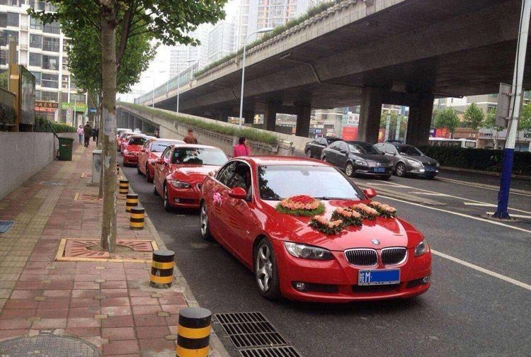 婚车奔驰后面奥迪是什么寓意