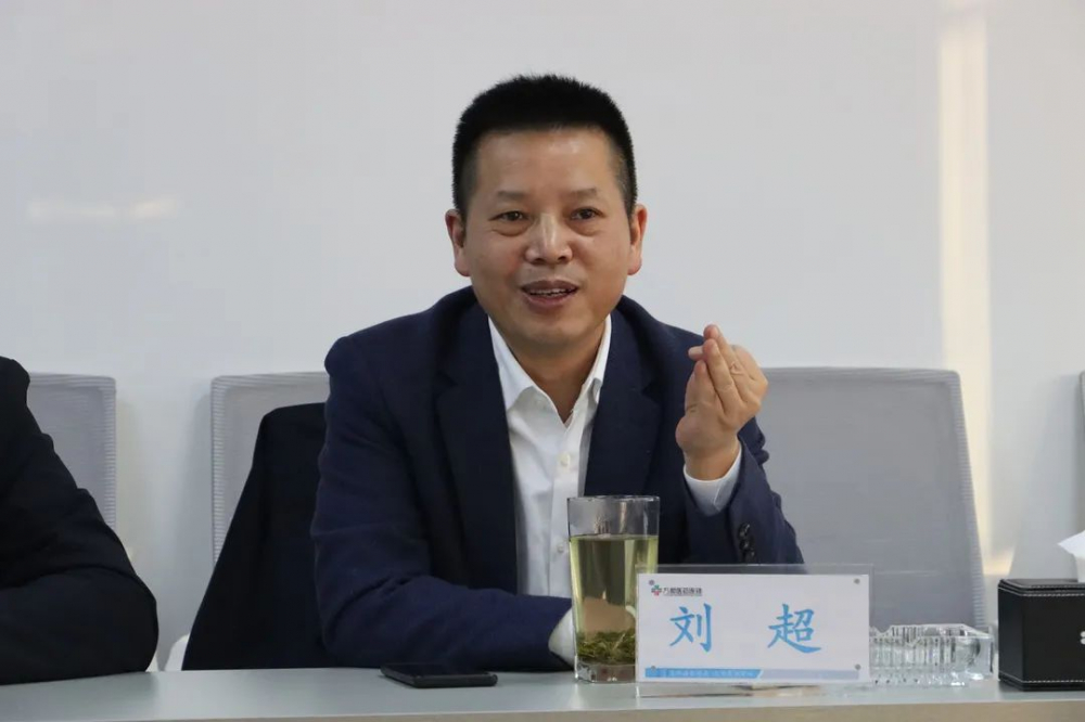太极集团重庆桐君阁药厂党委书记,执行董事刘超