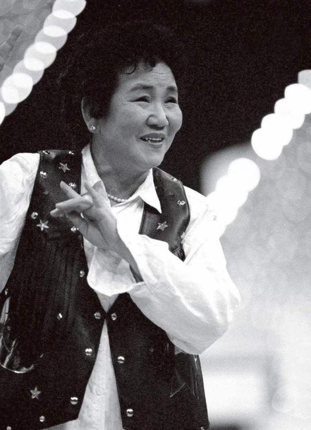 评剧里的赵丽蓉有着和小品不一样的风采