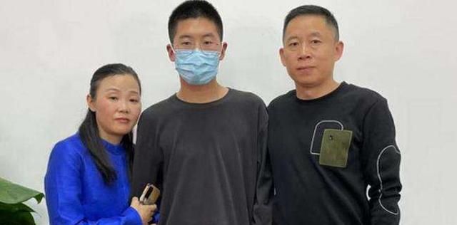 “法庭见”！被亲生父母再次遗弃的刘学州，决定起诉亲生父母休闲区蓝鸢梦想 - Www.slyday.coM