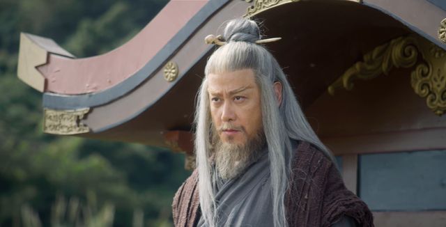 《雪中悍刀行》李淳罡一剑破甲两千六，世间再无新老剑神之说休闲区蓝鸢梦想 - Www.slyday.coM