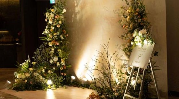 组图：曾沛慈分享九宫格婚礼现场照,穿白纱手捧花笑容灿烂休闲区蓝鸢梦想 - Www.slyday.coM