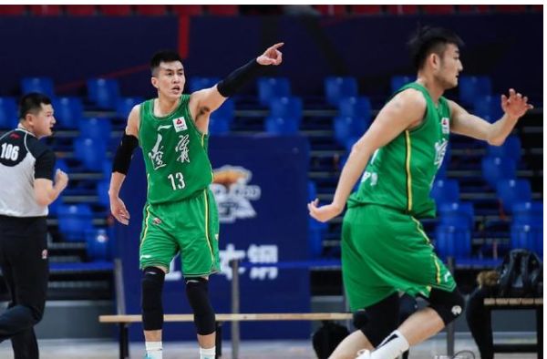 双杀4大超强队,辽宁10连胜创纪录!只一队幸免,目送郭少抢MVP休闲区蓝鸢梦想 - Www.slyday.coM 双杀4大超强队,辽宁10连胜创纪录!只一队幸免,目送郭少抢MVP休闲区蓝鸢梦想 - Www.slyday.coM