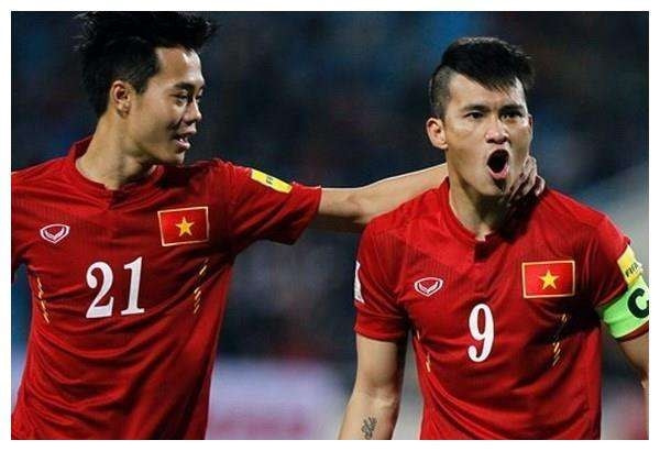 下午13点!越南媒体最新报道引爆争议,球迷痛骂：中国足球真是笑话！