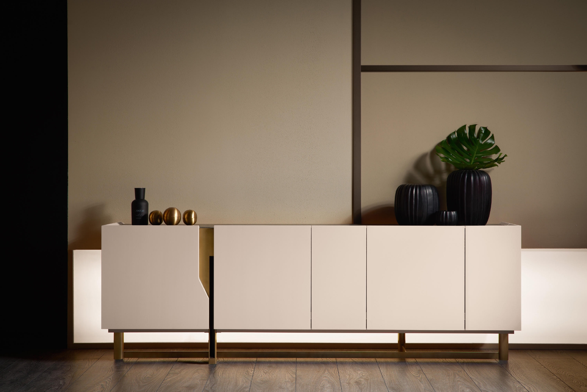 3个意大利进口家具品牌,4款具有设计艺术的餐边柜