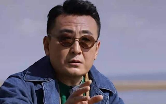 窦文涛在医院守夜，看到家属逼着医生拔罐子，却说这并不是无情休闲区蓝鸢梦想 - Www.slyday.coM