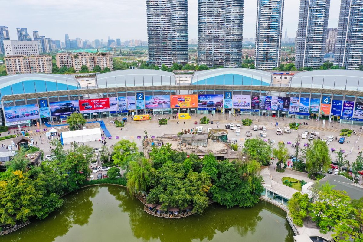 21世纪房车与成都世纪城强强联手打造开年首场成都国际房车展