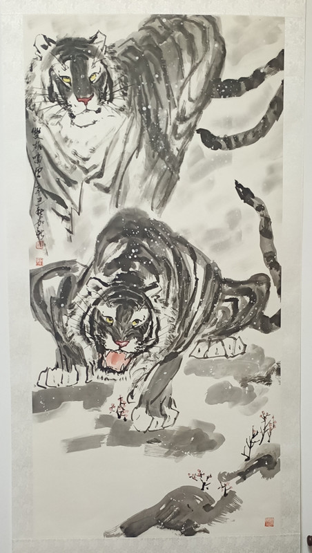 虎虎生威笔下情当今画虎名家冯加新作品赏析