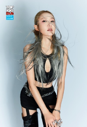 被誉为"中国第一女dj"的kaka李奕可2021年荣登世界百大dj,在电子音乐