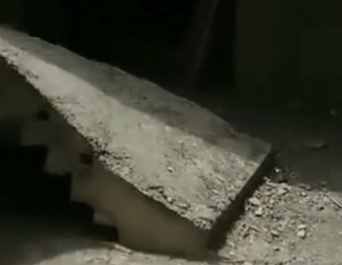 男子家中盖新房，没想到看到这样的楼梯，这是不是修反了！休闲区蓝鸢梦想 - Www.slyday.coM