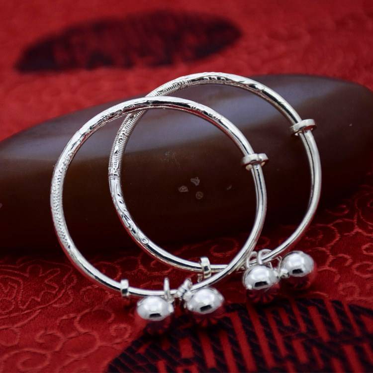 怎么给孩子的选银手镯?这三点一定要牢记!休闲区蓝鸢梦想 - Www.slyday.coM 怎么给孩子的选银手镯?这三点一定要牢记!休闲区蓝鸢梦想 - Www.slyday.coM