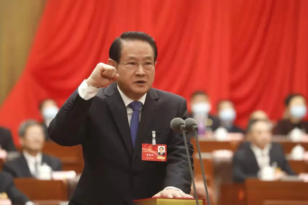 补选叶建春为省人民政府省长;补选刘强为省人大常委会副主任