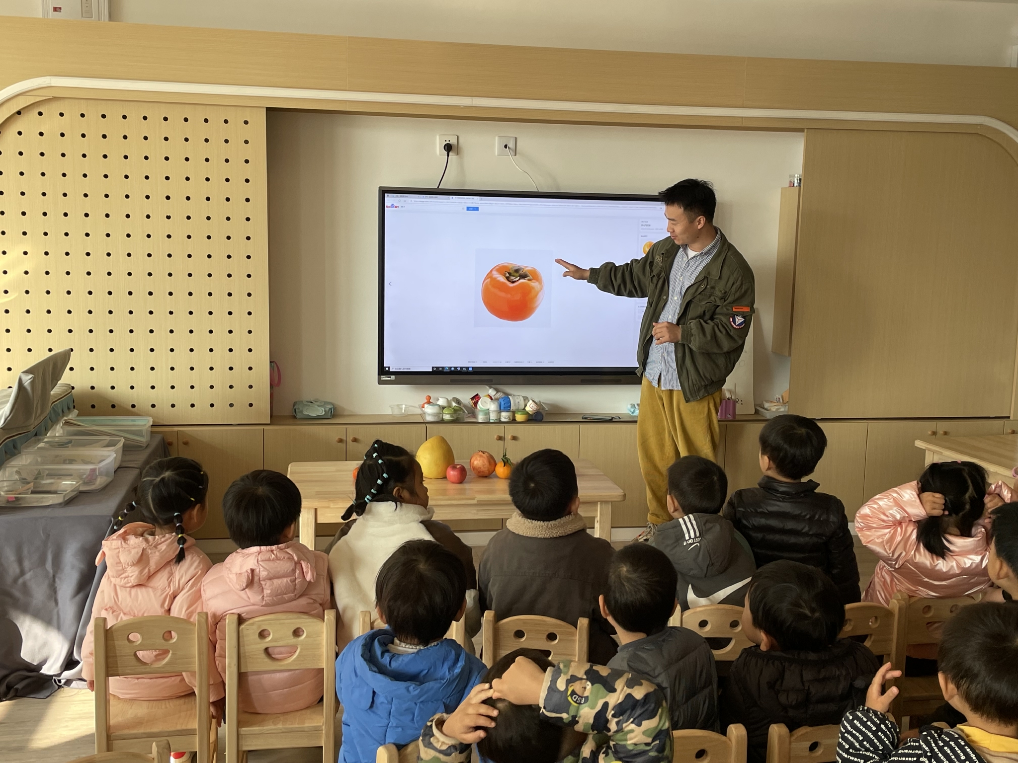 男幼师成为小朋友们的大先生