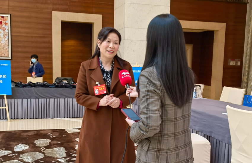 四川省人大代表刘春香建议成都德阳共建天府数据交易中心