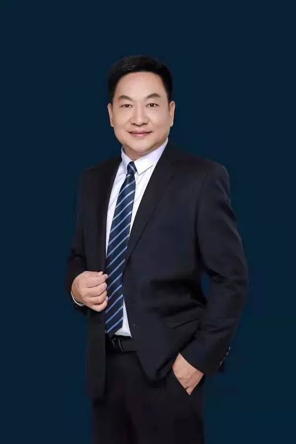 华海双语学校袁爱民校长