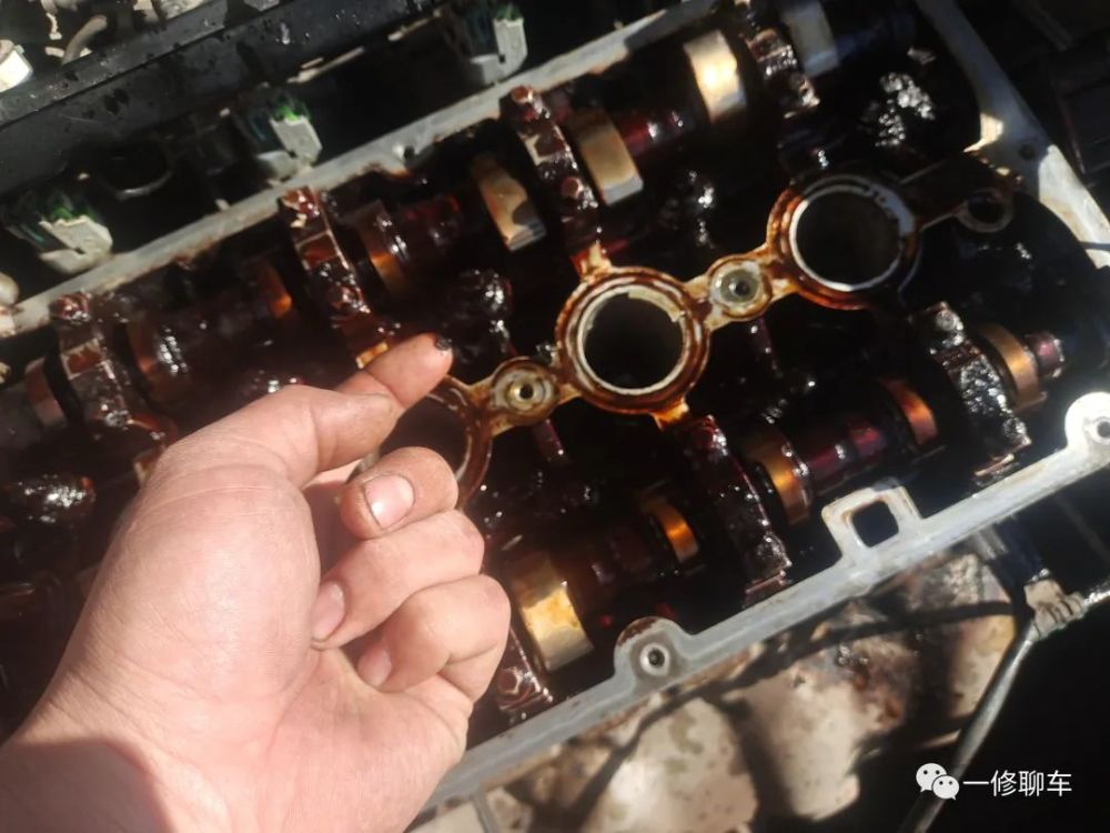 发动机用了假机油有那些危害?网上机油可以买吗?贪便宜要不得.-新浪汽