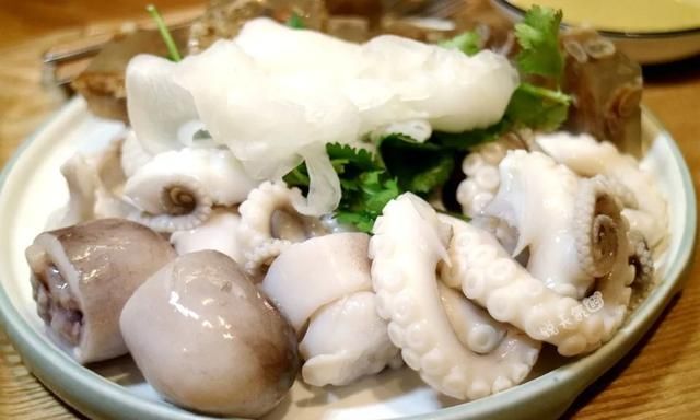 厦门小众烧酒配餐厅,本地人爱的章鱼、土笋冻,你吃得来吗休闲区蓝鸢梦想 - Www.slyday.coM 厦门小众烧酒配餐厅,本地人爱的章鱼、土笋冻,你吃得来吗休闲区蓝鸢梦想 - Www.slyday.coM