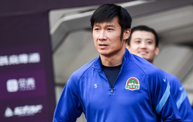 河南功勋队长或被球队清洗,本赛季表现不佳,未来有望去梯队任教|顾操