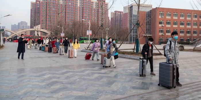 西安大学生上演“人在囧途”,回家的方式虽然便捷却也繁琐休闲区蓝鸢梦想 - Www.slyday.coM 西安大学生上演“人在囧途”,回家的方式虽然便捷却也繁琐休闲区蓝鸢梦想 - Www.slyday.coM