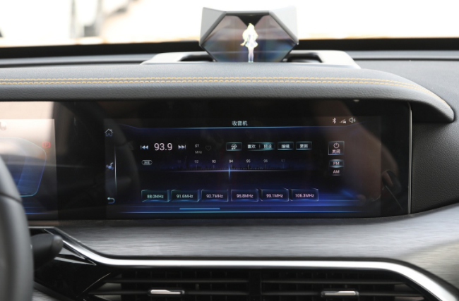 奔腾T77PRO告诉你年轻人的第一辆车该怎么选？休闲区蓝鸢梦想 - Www.slyday.coM