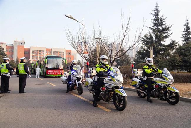 西安大学生上演“人在囧途”,回家的方式虽然便捷却也繁琐休闲区蓝鸢梦想 - Www.slyday.coM 西安大学生上演“人在囧途”,回家的方式虽然便捷却也繁琐休闲区蓝鸢梦想 - Www.slyday.coM
