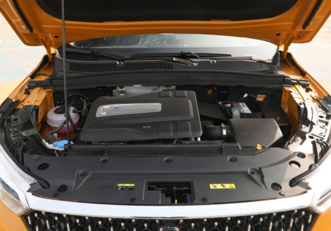 奔腾T77PRO告诉你年轻人的第一辆车该怎么选？休闲区蓝鸢梦想 - Www.slyday.coM