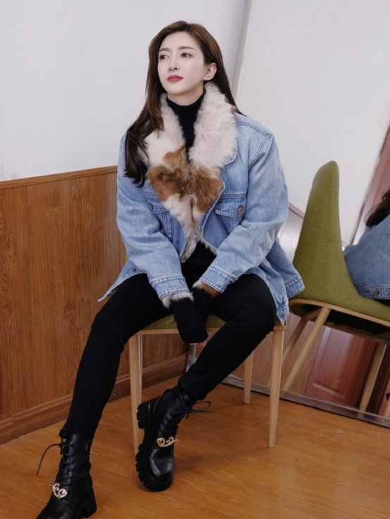 江疏影|马丁靴|毛领_新浪新闻