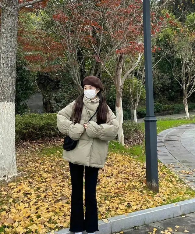 “冬天穿什么?”这是一个永恒的问题,困扰着每一个爱美的女孩休闲区蓝鸢梦想 - Www.slyday.coM “冬天穿什么?”这是一个永恒的问题,困扰着每一个爱美的女孩休闲区蓝鸢梦想 - Www.slyday.coM