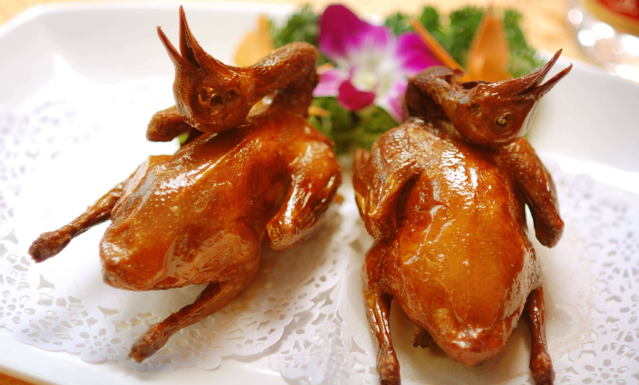 教你营养解馋的烧乳鸽,香而不腻超过瘾,上桌瞬间就被抢光|乳鸽|营养