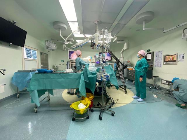 日照一医生直播妇科手术有11人被问责 涉事医生被刑拘休闲区蓝鸢梦想 - Www.slyday.coM