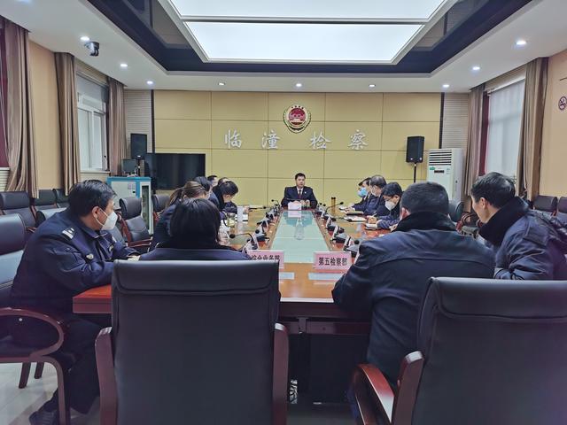 统筹统抓强落实 精准推进促提升——西安临潼检察院专题部署统筹推进常态化疫情防控和检察工作休闲区蓝鸢梦想 - Www.slyday.coM