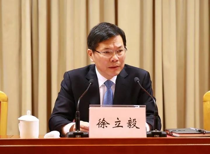 经中共中央批准,中央纪委对河南省委原常委,郑州市委书记徐立毅在河南