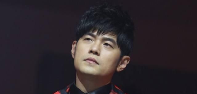 汶川地震只捐5万?曾被春晚拒绝的周杰伦,为何被称央视亲儿子?休闲区蓝鸢梦想 - Www.slyday.coM 汶川地震只捐5万?曾被春晚拒绝的周杰伦,为何被称央视亲儿子?休闲区蓝鸢梦想 - Www.slyday.coM