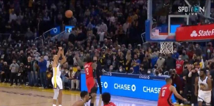 生涯首次,库里打进绝杀球!21中6,维金斯本该执行,却被抢戏休闲区蓝鸢梦想 - Www.slyday.coM 生涯首次,库里打进绝杀球!21中6,维金斯本该执行,却被抢戏休闲区蓝鸢梦想 - Www.slyday.coM