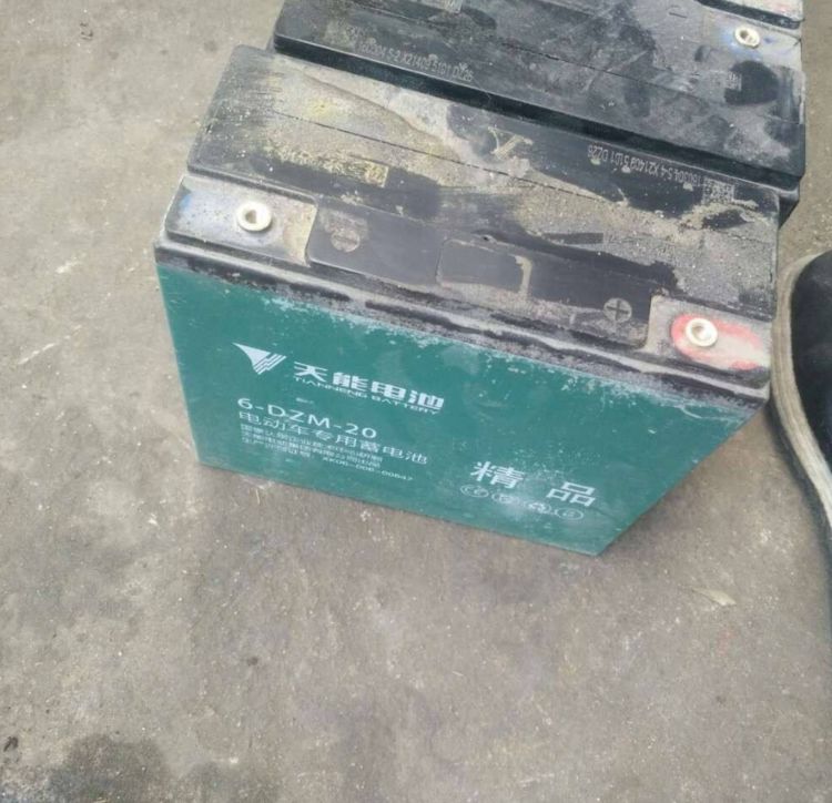 为什么电动车旧电瓶成了抢手货旧电瓶有什么价值