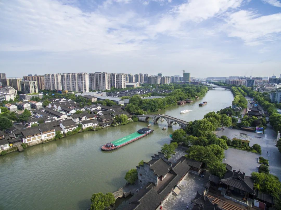 每一帧都是大片！2022杭州风景日历出炉！一整年的假期攻略都帮你做好了休闲区蓝鸢梦想 - Www.slyday.coM