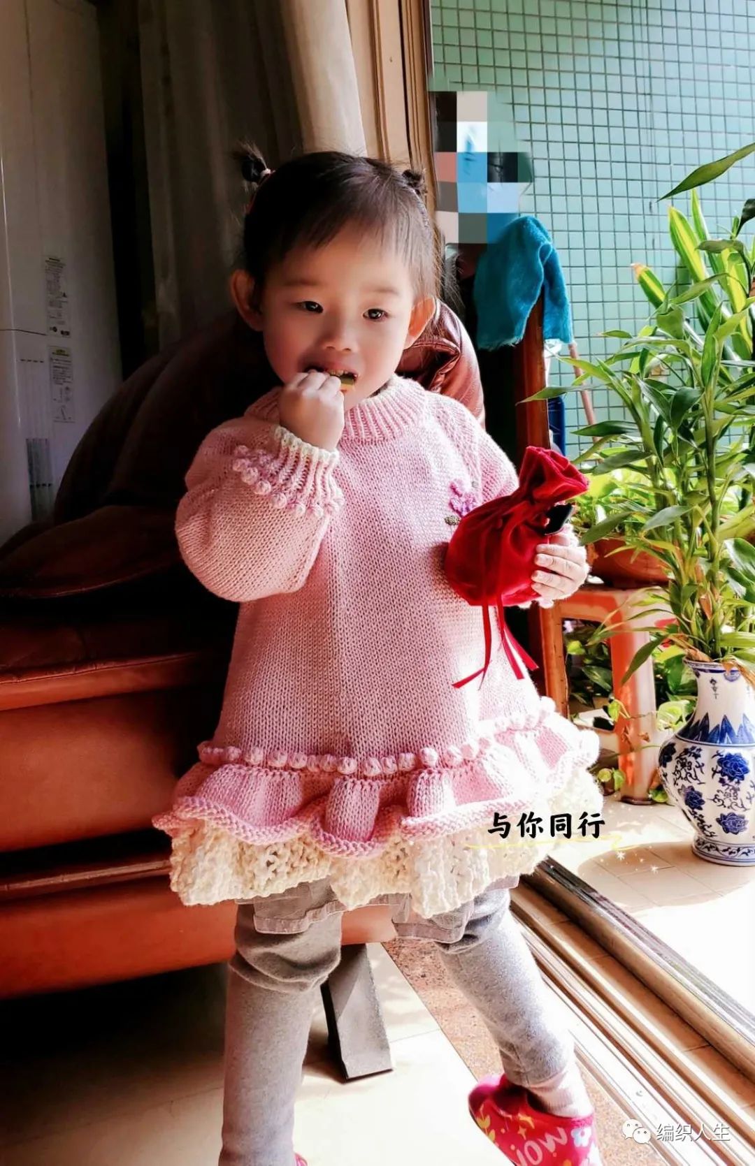 家里有宝贝的快来一起织，超可爱粉色豆豆连衣裙（有编织图解）