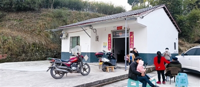 女孩患重病遭父亲无视？当事人澄清：12年前视频被掐头去尾休闲区蓝鸢梦想 - Www.slyday.coM