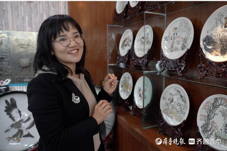 中国刻瓷大师排行榜_张新中获“中国刻瓷艺术大师”荣誉称号