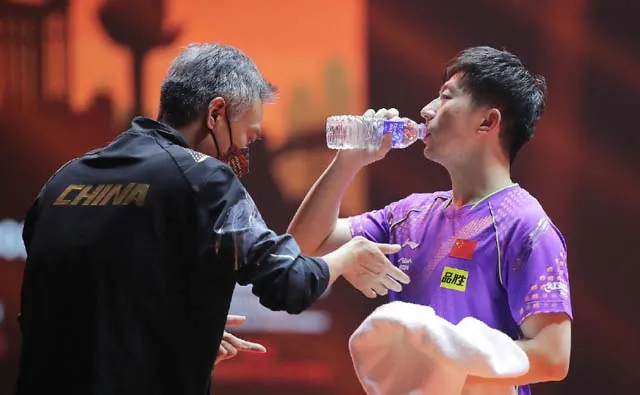 击败马龙进四强,马龙直言不能吃老本,王楚钦的说法展现高情商休闲区蓝鸢梦想 - Www.slyday.coM 击败马龙进四强,马龙直言不能吃老本,王楚钦的说法展现高情商休闲区蓝鸢梦想 - Www.slyday.coM