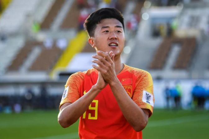 李霄鹏就是跟李铁对着干!铁子不用的球员,他偏要用,知人善任!休闲区蓝鸢梦想 - Www.slyday.coM 李霄鹏就是跟李铁对着干!铁子不用的球员,他偏要用,知人善任!休闲区蓝鸢梦想 - Www.slyday.coM