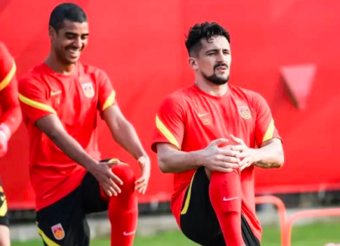 洛国富真是情商掉线了吗?转机等候22小时,公开指责足协不尊重人休闲区蓝鸢梦想 - Www.slyday.coM 洛国富真是情商掉线了吗?转机等候22小时,公开指责足协不尊重人休闲区蓝鸢梦想 - Www.slyday.coM