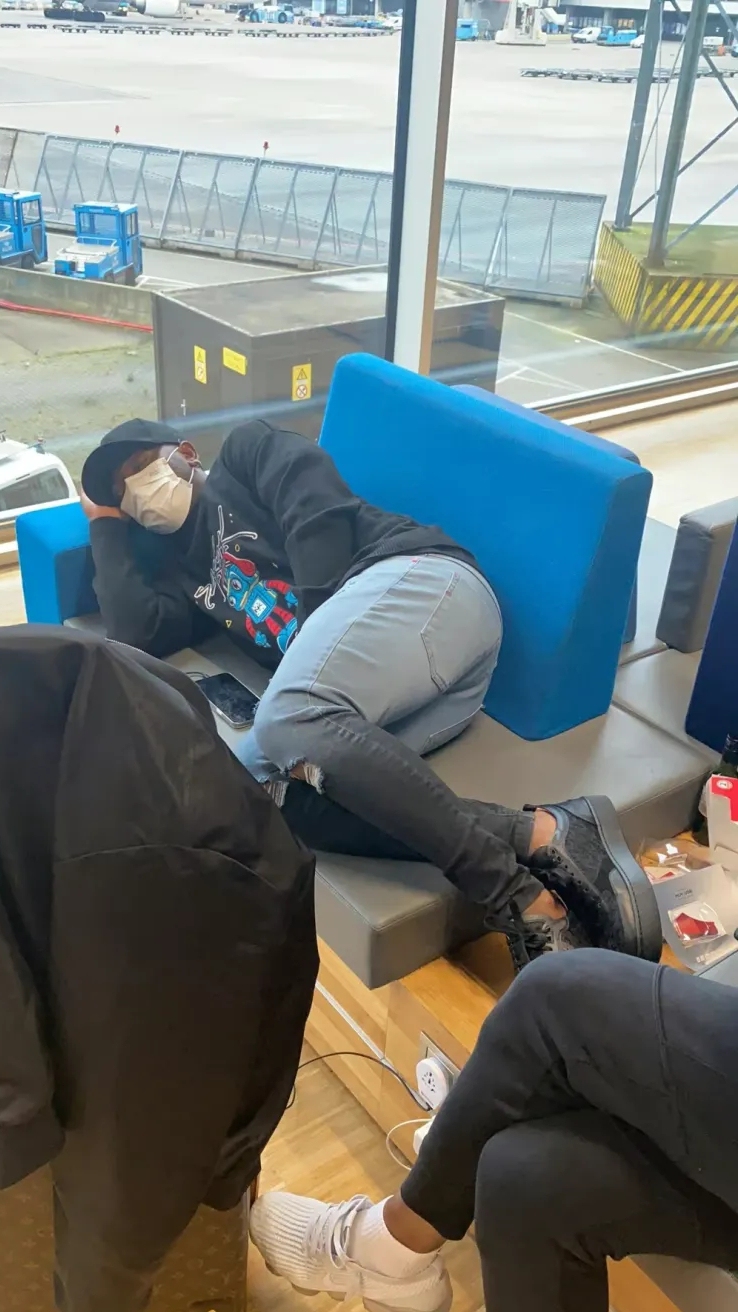 洛国富真是情商掉线了吗?转机等候22小时,公开指责足协不尊重人休闲区蓝鸢梦想 - Www.slyday.coM 洛国富真是情商掉线了吗?转机等候22小时,公开指责足协不尊重人休闲区蓝鸢梦想 - Www.slyday.coM