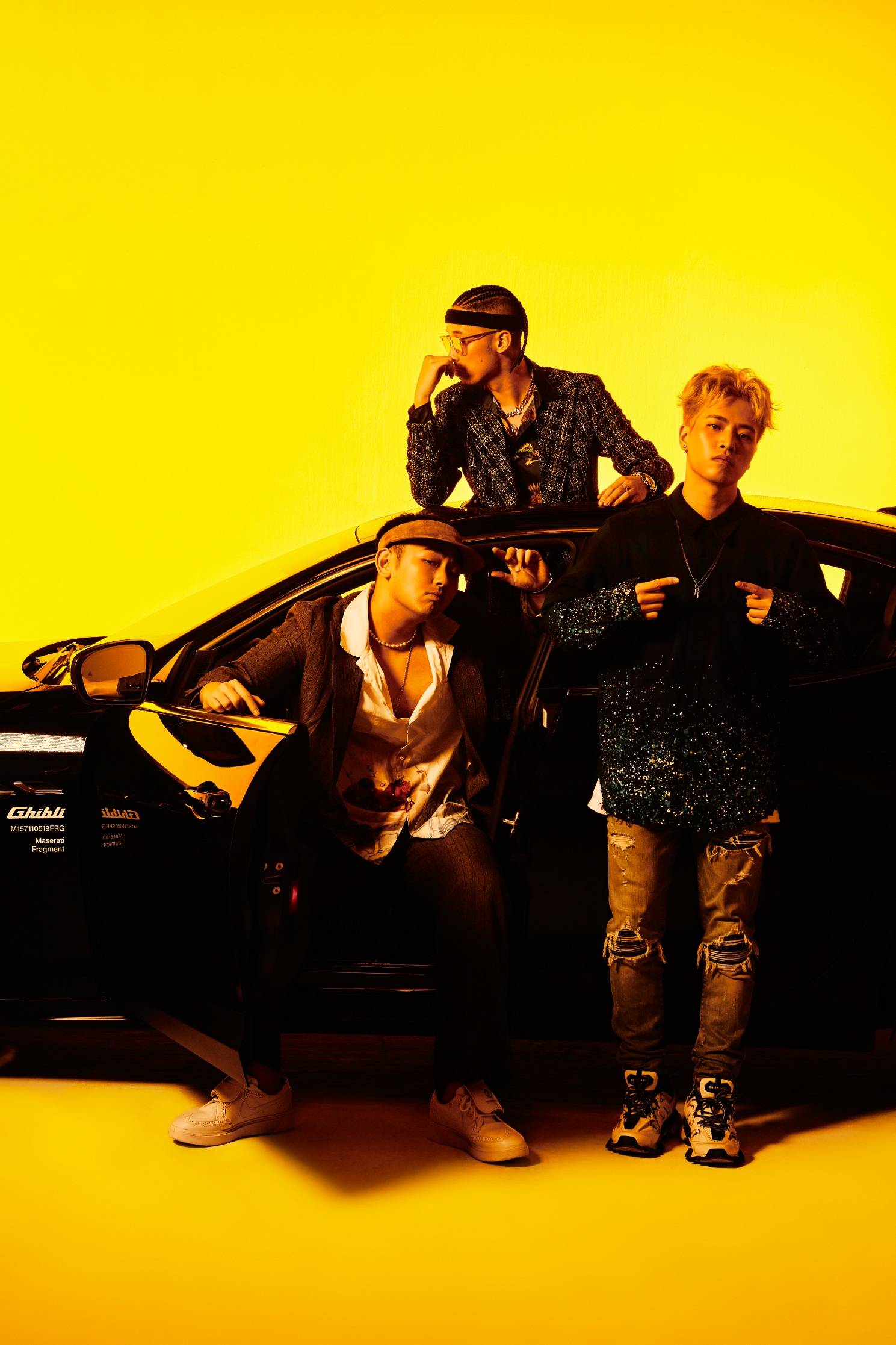 直火帮由feezy,xzt,chuckziggajiang三位核心成员组成,他们兼具潮酷